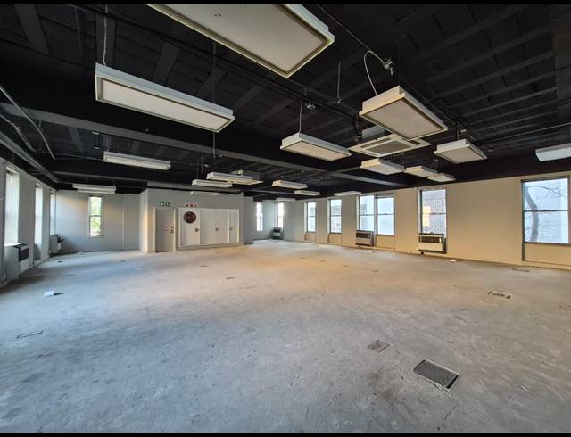 551M² OFFICE TO LET IN ROSEBANK